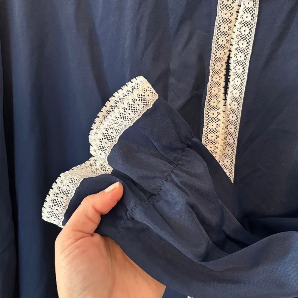 🎀 Vintage 🎀 Rutledge Elegant Navy Blue Lace Trimmed Nightgown Size Medium - Picture 3 of 6